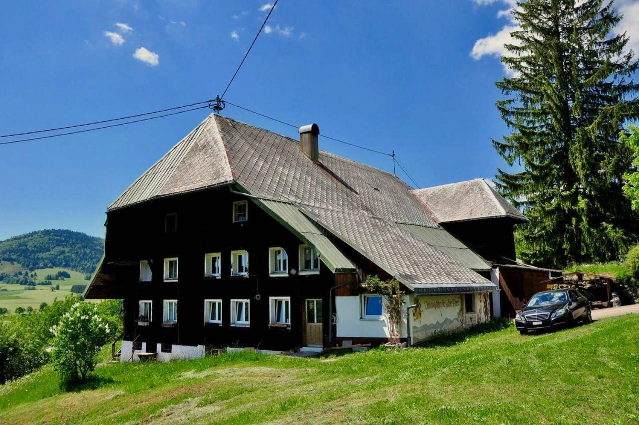 Echtes Schwarzwaldhaus - Traditionell & Modern แบร์เนา อัม ชวาร์ซวัลด์ ภายนอก รูปภาพ